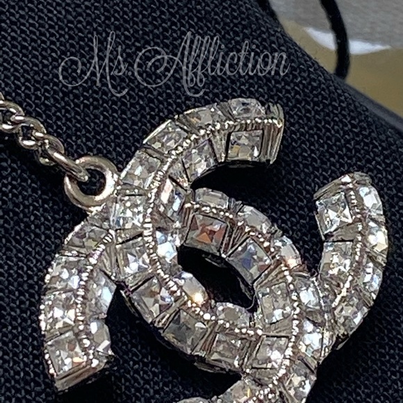 CHANEL 🖤NEW🖤 Authentic Crystal Double Sided Crystal Strass CC Silver Earrings - Picture 5 of 8